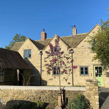 High Cogges Farm Holiday Cottages Witney Eksteriør billede