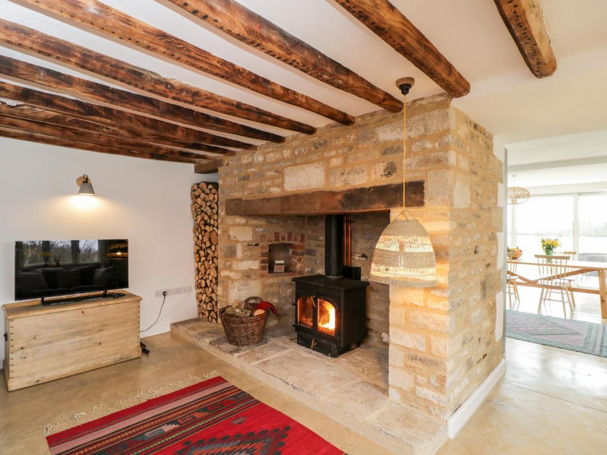 High Cogges Farm Holiday Cottages Witney Eksteriør billede
