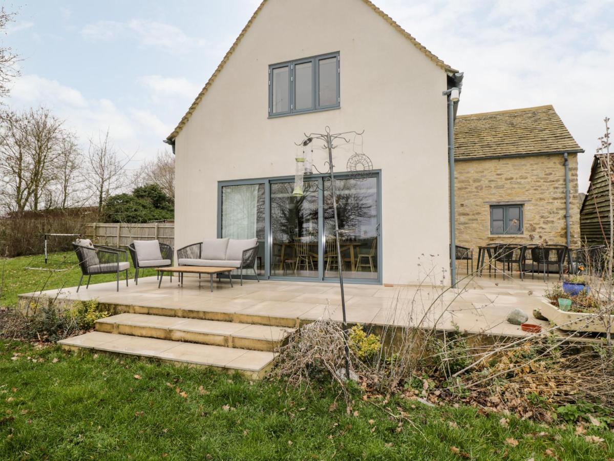 High Cogges Farm Holiday Cottages Witney Eksteriør billede