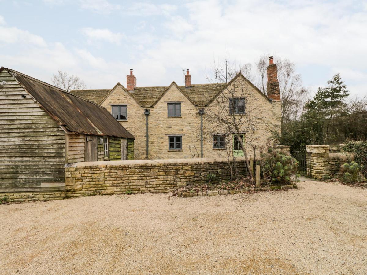 High Cogges Farm Holiday Cottages Witney Eksteriør billede