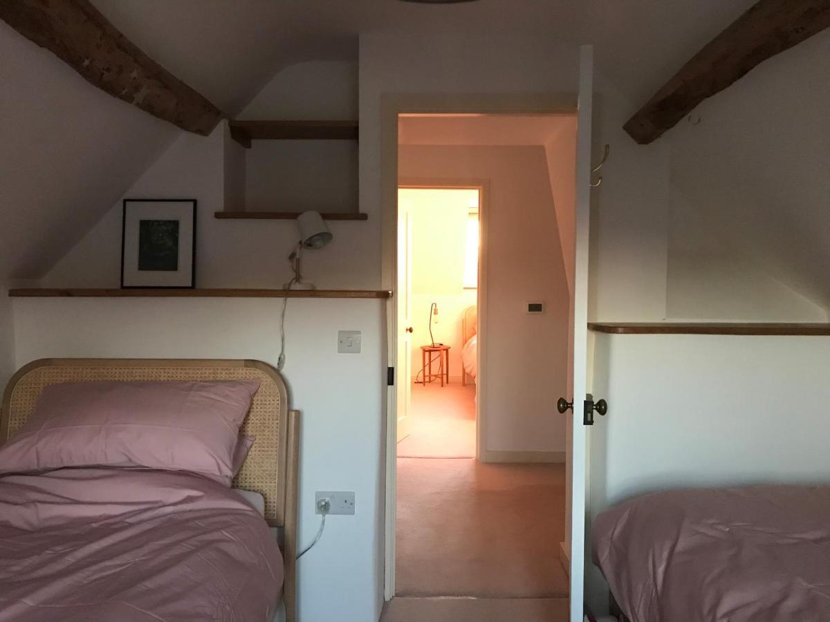 High Cogges Farm Holiday Cottages Witney Eksteriør billede