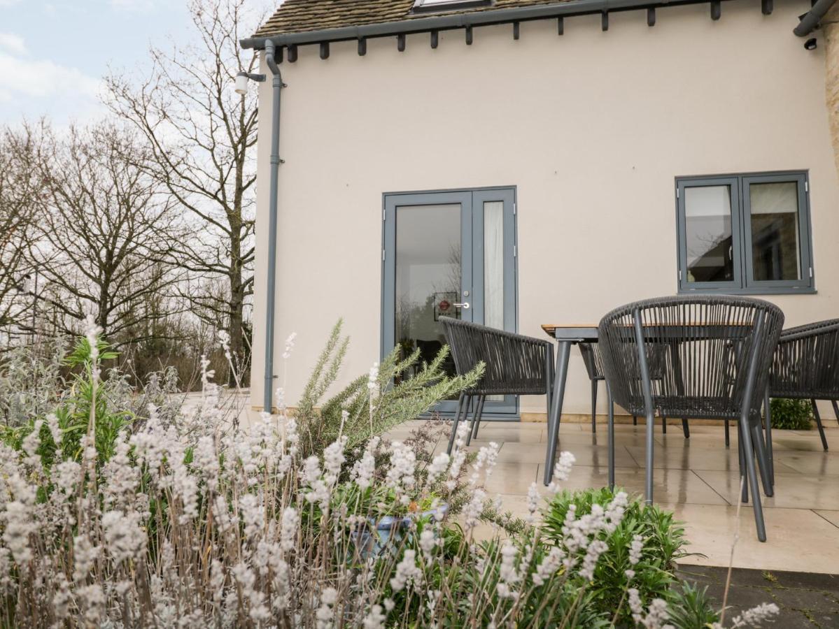 High Cogges Farm Holiday Cottages Witney Eksteriør billede